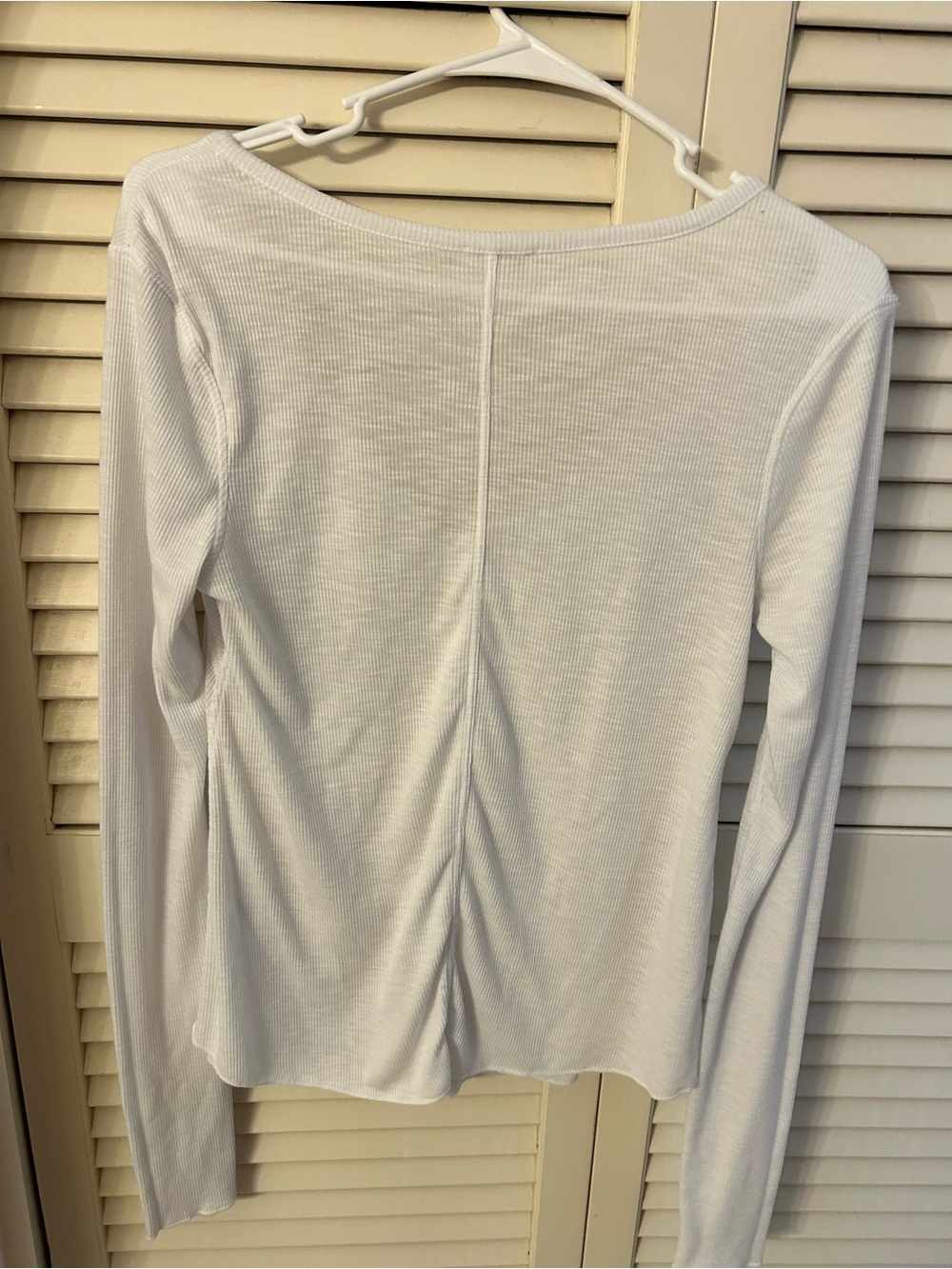 Free People White V-Neck Long Sleeve Tee - Picture 5 of 5